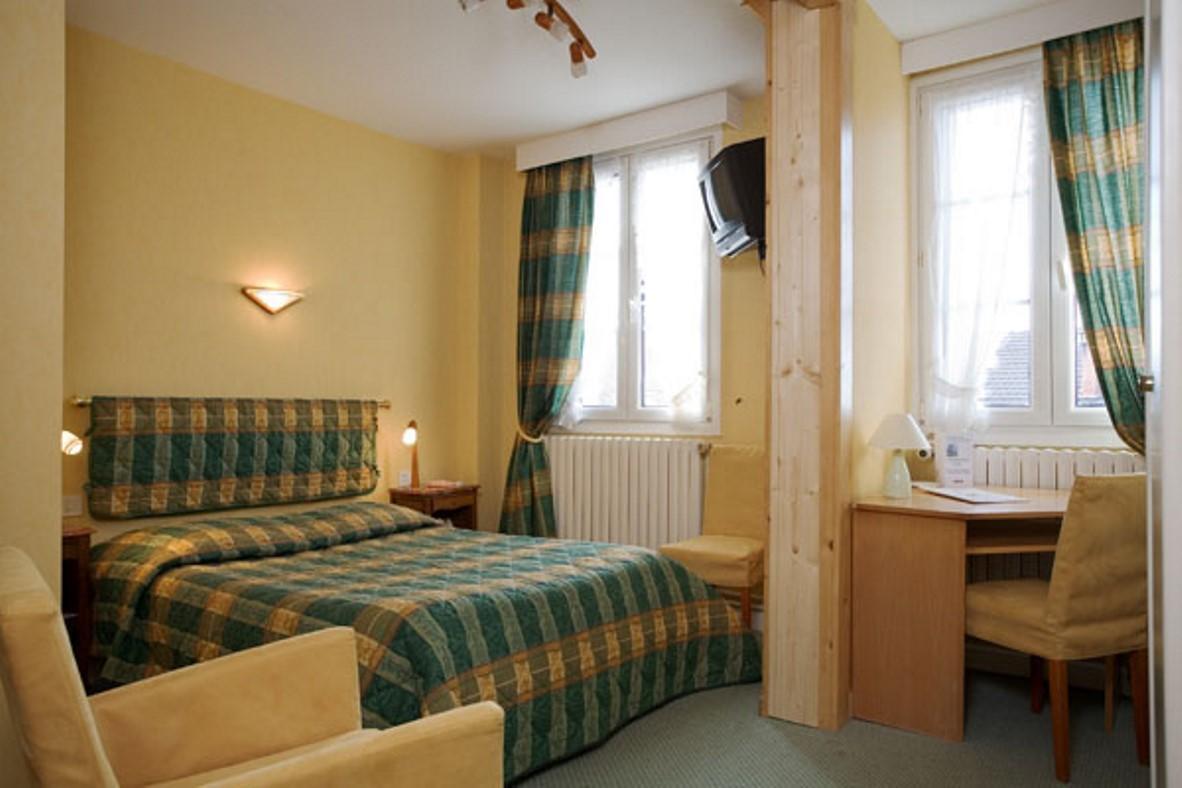 Hotel Restaurant Robichon Loray Exteriör bild