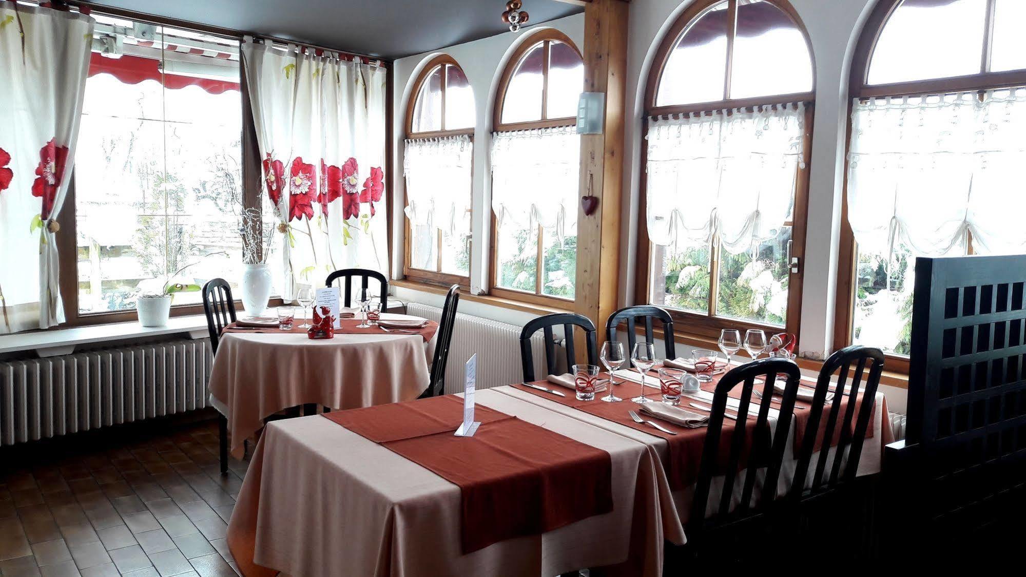 Hotel Restaurant Robichon Loray Exteriör bild