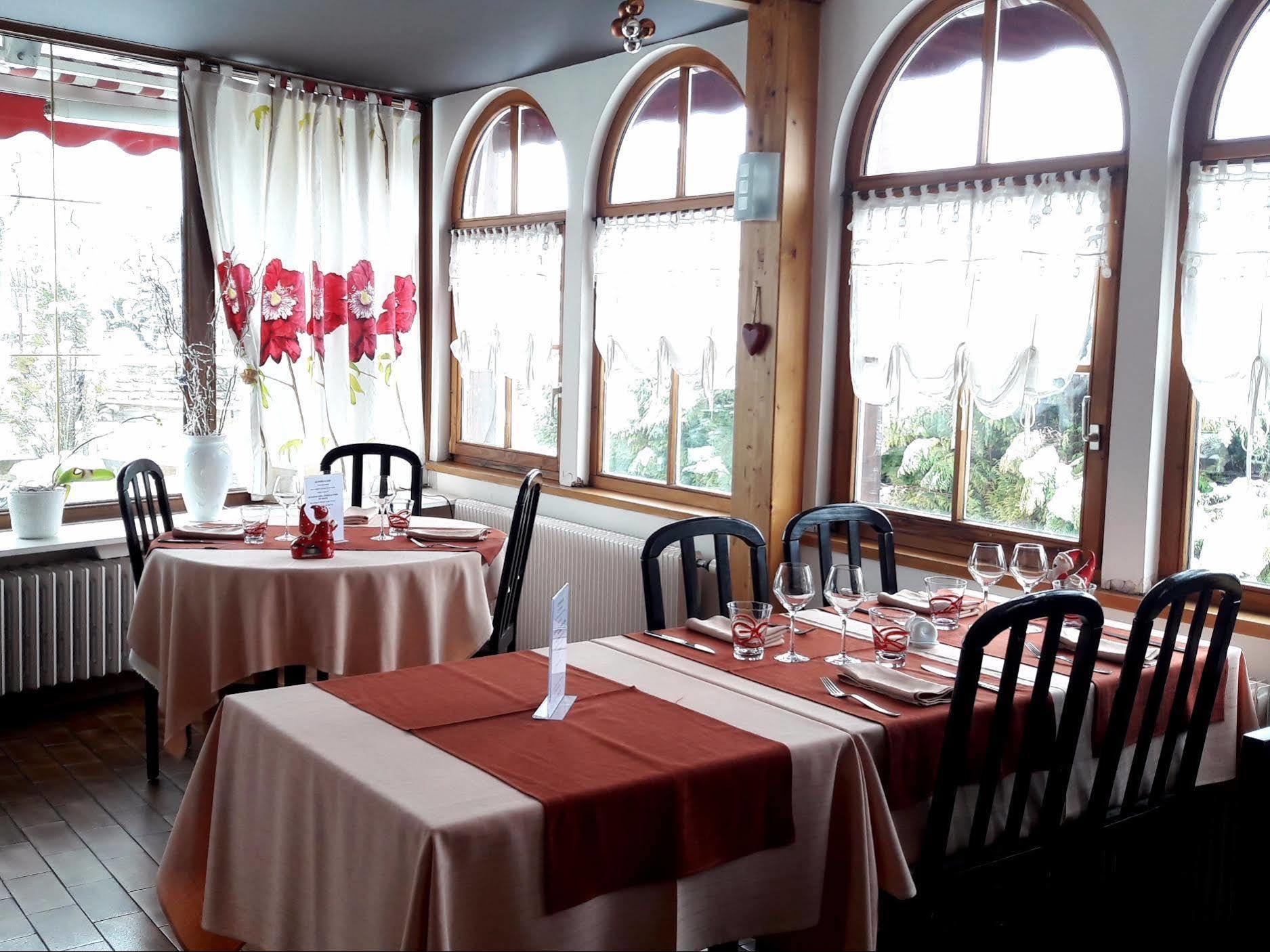 Hotel Restaurant Robichon Loray Exteriör bild